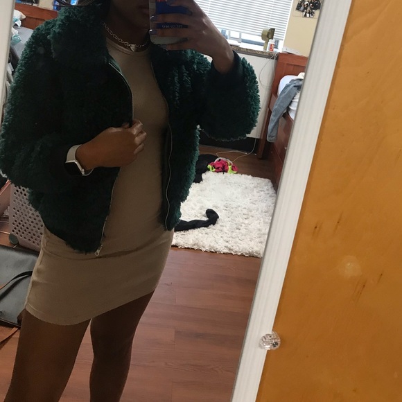 Green fluffy jacket - Picture 2 of 3